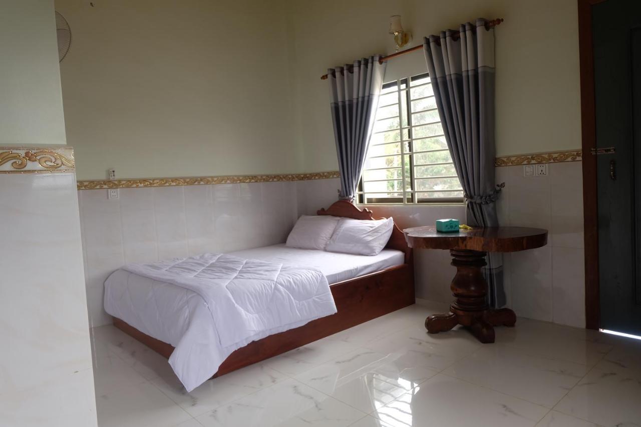 Mondulkiri Holiday Homestay Senmonorom Buitenkant foto